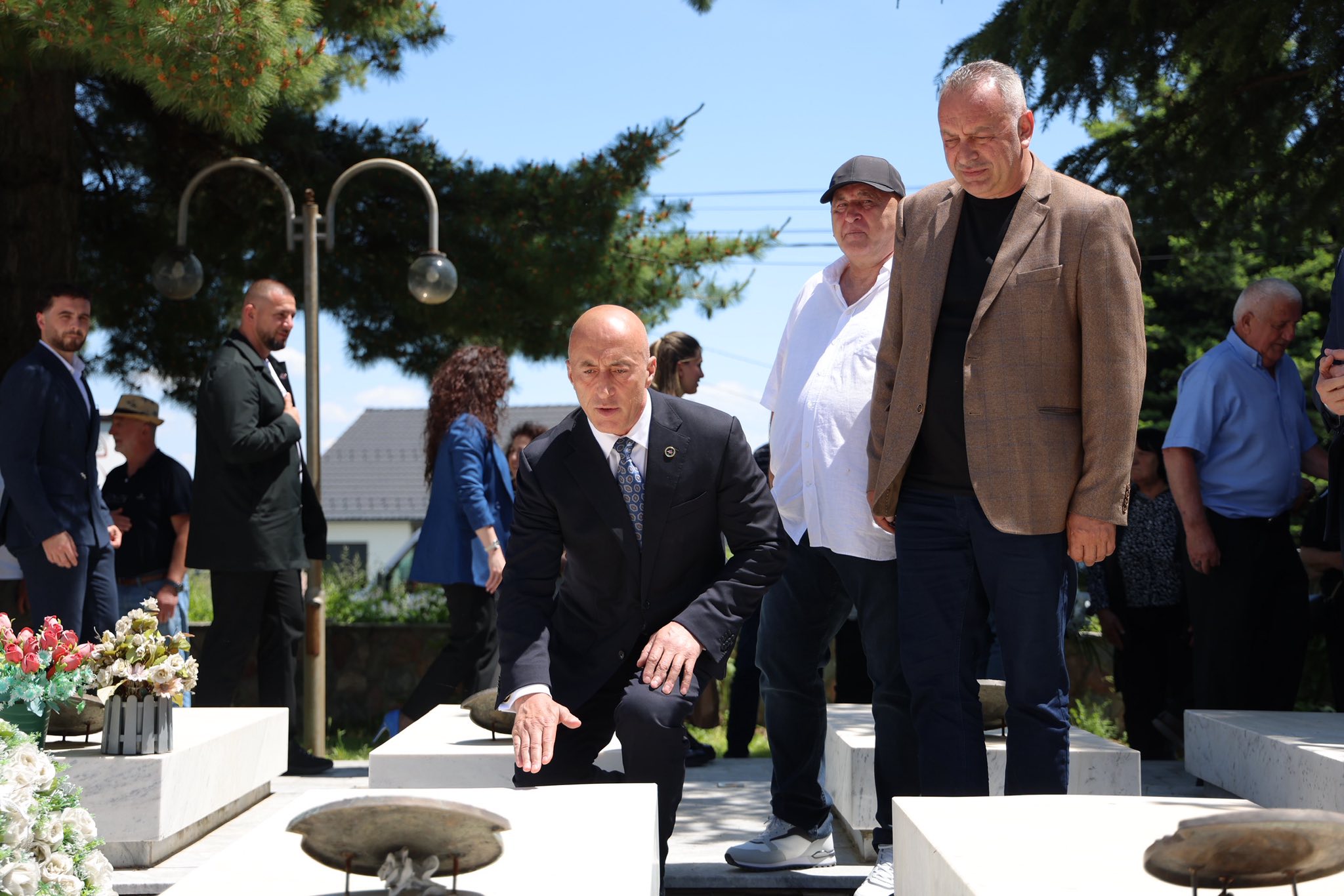 Përkujtohet në 28 vjetorin e rënies  Dëshmori  Ismet Ukaj