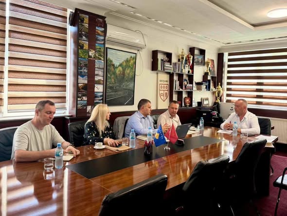 Kryetari Ramosaj priti në takim Drejtorin e CNVP së z  Xhevat Lushi