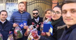 Dega e Tretë e FRLDK-së, “Dega e Presidentit Rugova”, Prishtinë, ka shpërndarë dhjetë dhurata për dhjetë fëmijët banor të “Shtëpia e Fëmijëve