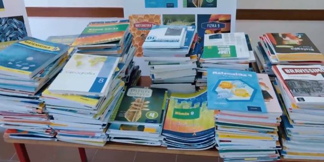 Qeveria e Kosovës ndan 70 mijë euro për blerjen e librave në gjuhën shqipe për nxënësit e Kosovës Lindore