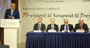 Edi Rama në 50-vjetorin e Standardizimit të Gjuhës Shqipe: Jam i shqetësuar për shqipen e folur përditë, e cila përdoret më së shumti në rrjetet sociale.