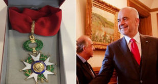 Kryeministri shqiptar Edi Rama nderohet në Francë “Komandant i Legjionit të Nderit”