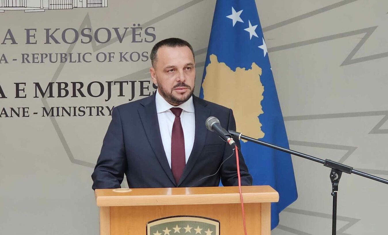 Ejup Maqedonci distancohet nga Bahtiri  Gjuha e përdorur ndaj Grudës është qëndrim personal  jo qëndrim i ynë