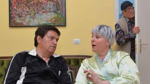 Eliona Thomaraj: Në Shqipërinë plot halle, komedia është si ushqimi i shëndetshëm, nuk është kurrë i tepërt