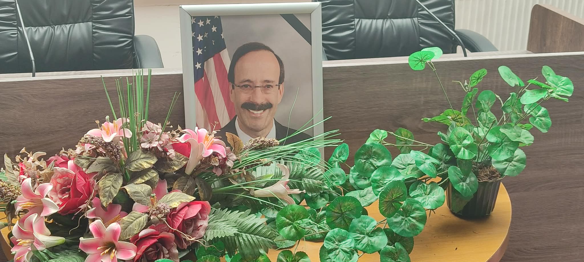 U përkujtua jeta dhe vepra e kongresistit amerikan Eliot Engel