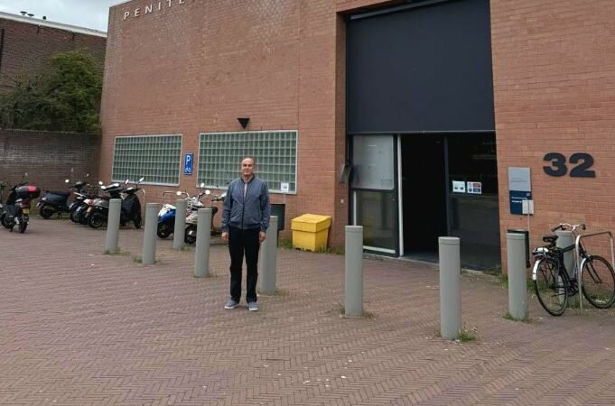 Enver Hoxhaj pas vizitës në Hagë  Thaçi dhe Veseli të fortë  fundi i padrejtësisë po afrohet