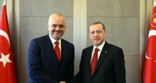 Kryeministri Edi Rama, u shpreh i lumtur për stabilitetin pas dështimit të grusht shtetit në Turqi