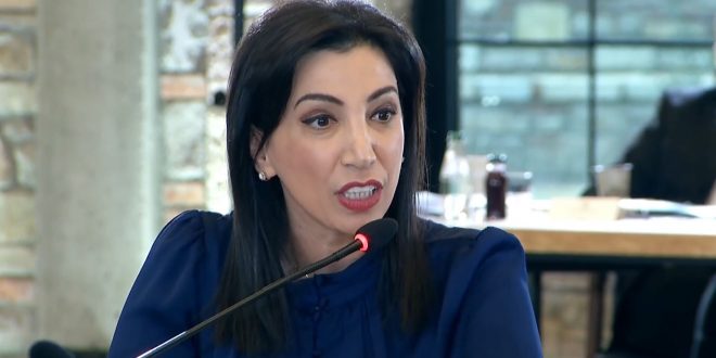 Ministrja, Evis Kushi, prezantoi marrëveshjen dypalëshe për njohjen e diplomave në mes të Kosovës dhe Shqipërisë