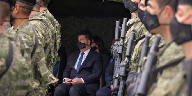 Lutfi Haziri propozon që Regjimenti i Parë i Forcave Tokësore në Gjilan të zhvendoset në Mitrovicë
