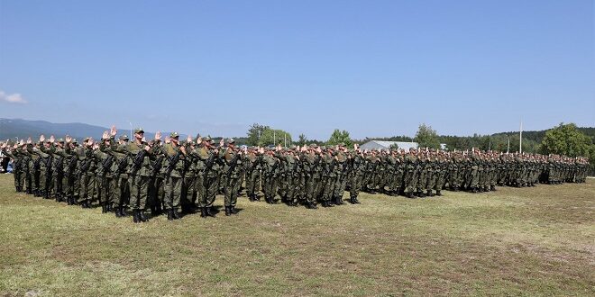 Në Komandën e Doktrinës dhe Stërvitjes u mbajt ceremonia e betimit të 251 ushtarët të rinj të Forcës së Sigurisë së Kosovës