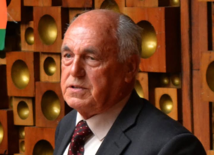 Prof  dr  Faik Shkodra  Prof  dr  Sabile Keçmezi   Basha  krijuese dhe studiuese e denjë për respekt