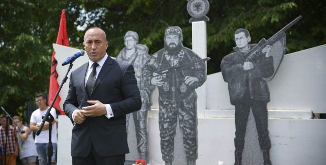Haradinaj merr pjesë në manifestimin folklorik të 18-in me radhë, “I këndojmë Lirisë” kushtuar heroit Mujë Krasniqi,