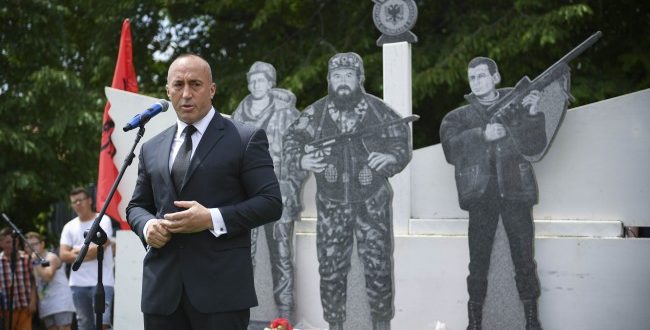Haradinaj merr pjesë në manifestimin folklorik të 18-in me radhë, “I këndojmë Lirisë” kushtuar heroit Mujë Krasniqi,