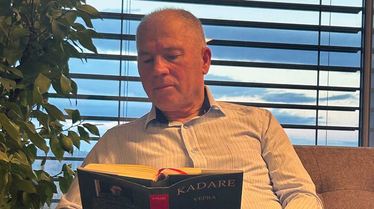 Albert Z  ZHOLI  Intervistë me aktivistin e çështjes kombëtare  ushtarin e UÇK  së  nga Gjilani  z  Gani Neziri