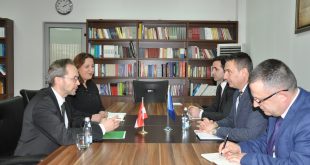 Ministri i Arsimit, Shyqiri Bytyqi është takuar me ambasadorin e Austrisë në Kosovë, Gernot Pfandler