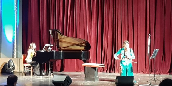 Lahuta shqiptare, Kobyzi i Kazakistanit dhe pianoja bashkohen në natën finale të festivalit "Takimet Muzikore të Dy Botëve"