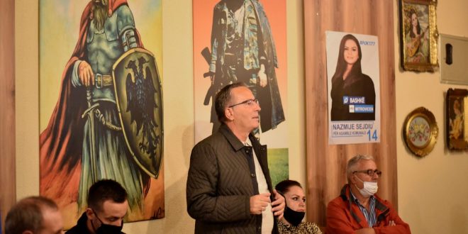 Kandidati i PDK-së për kryetar të Mitrovicës, Bedri Hamza takon banorët e e Bairit, Vinarcit dhe Koshtovës