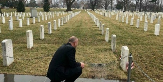 Kryeministri i Kosovës, Ramush Haradinaj përkujton ushtarët amerikanë të rënë për liri
