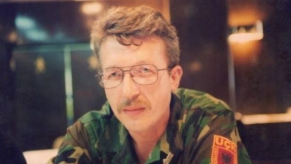 Halil Çadraku reagon pas protestave të mbrëmshme  mesazh për rininë dhe luftëtarët e UÇK së