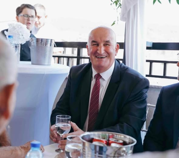 Kryetari Haliti ka uruar besimtarët ortodoks me rastin e Krishtlindjeve Ortodokse