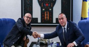 Kryeministri Haradinaj priti në takim kryetarin e KMDLNJ-së, Behxhet Shala