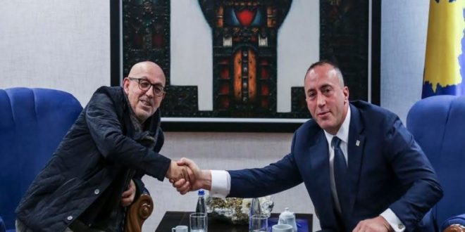 Kryeministri Haradinaj priti në takim kryetarin e KMDLNJ-së, Behxhet Shala