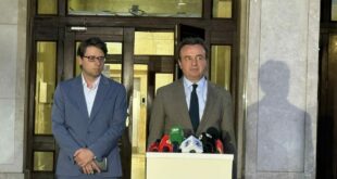 Kurti pas takimit me Abdixhikun: Racionaliteti po mbizotëron në bisedime, synojmë marrëveshje politike