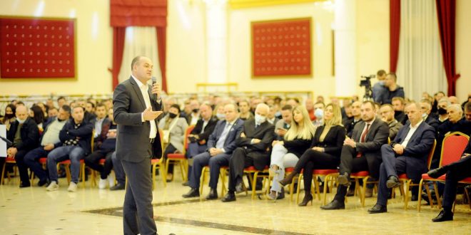 Enver Hoxhaj: Arsimi në Kosovë ka nevojë për rimëkëmbje e këtë e bën të mundur vetëm PDK-ja