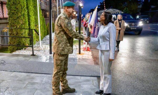 Ulutaş informon diplomaten amerikane Prattipati  SHBA  shtylla kryesore e sigurisë dhe stabilitetit në rajon