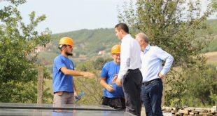 Ministri Gashi inspektoi punimet që po bëhen për restaurimin dhe konsolidimin e Kullës së Azem Bejtës, në Galicë