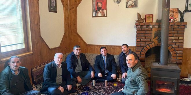 Kryetari i Malishevës, Ekrem Kastrati ka qëndruar në familjet e dëshmorëve; Imer Krasniqi, Kujtim Krasniqi, Avni Buqaj dhe Safet Elshani
