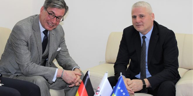 Drejtori i Agjencisë Kundër Korrupsionit, Shaip Havolli, priti në takim Ambasadorin e Gjermanisë, Kristian Heldt