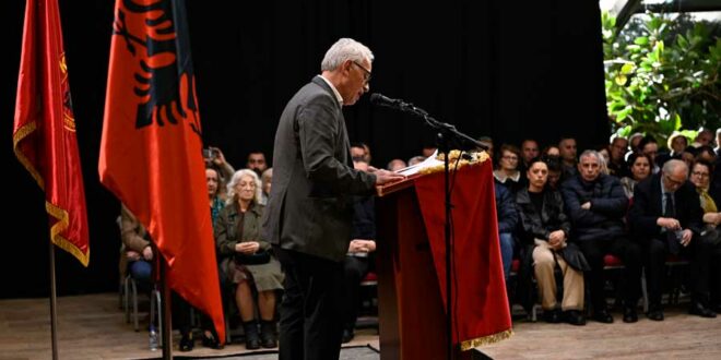 Isuf Ismaili: Shkëlqimi i veprimtarisë atdhetare në romanin “Vegimtari” prof. Ahmet Qeriqit