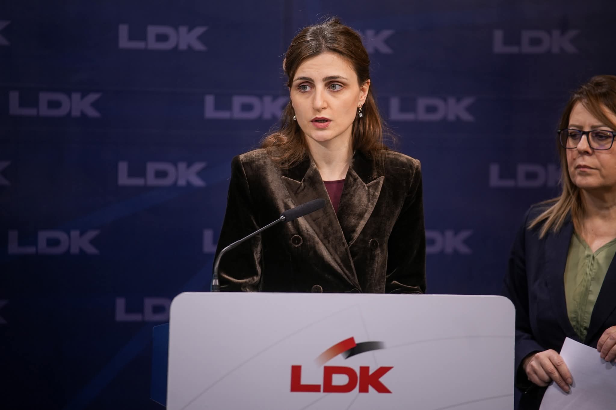 KEK ngre padi ndaj Janina Ymerit të LDK së për deklarata denigruese