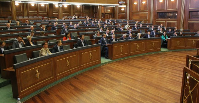Në Kuvendin e Kosovës është miratuar rezoluta për unifikimin e pikave doganore me Shqipërinë