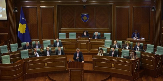 Sjelljet e kryeministrit aktual po e rrezikojnë miqësinë e shenjtë ndërmjet Kosovës dhe Amerikës ka thënë, Kadri Veseli