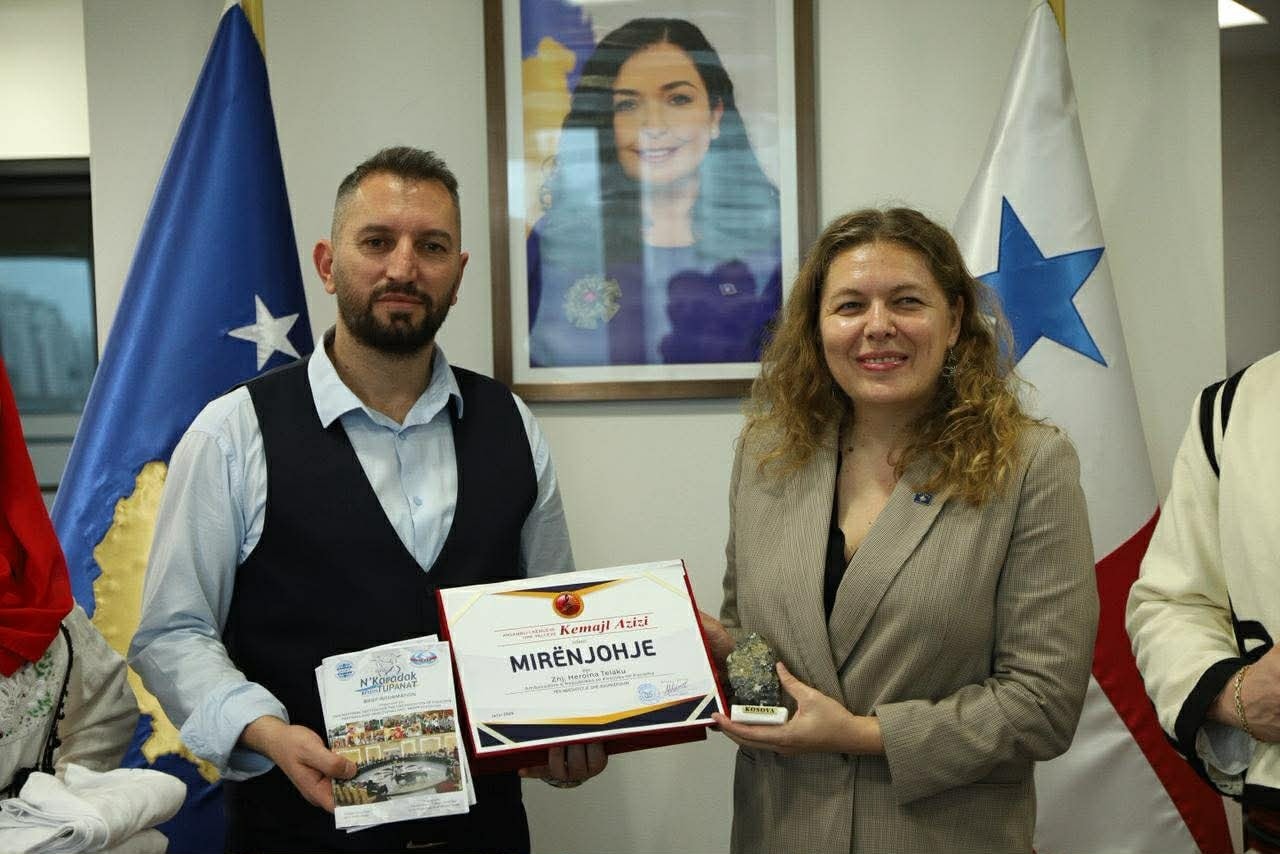 A K V  Kemajl Azizi  po merrë pjesë në një festival ndërkombëtar në Panama