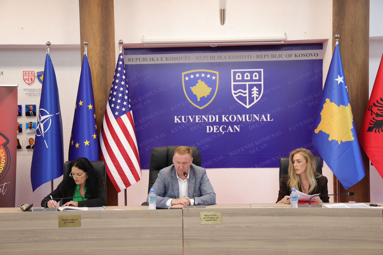 Komuna e Deçanit me 17 korrik organizon konsultim Publik