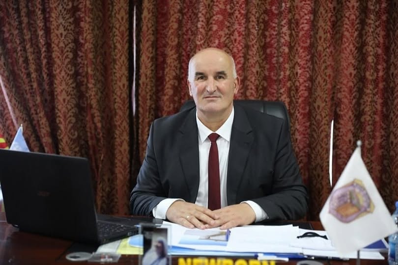 Kryetari Haliti uron gjithë besimtarët të krishterë Festën e Krishtlindjeve