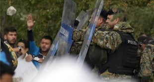 Greqia kërkon vendosjen e gjendjes së jashtëzakonshme në kufi me Maqedoninë