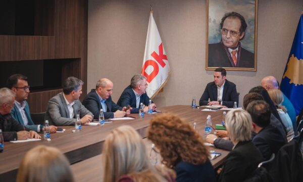 Krasniqi i LDK së  Janë mbledhur mbi 160 nënshkrime për Kuvend të jashtëzakonshëm  mund të dorëzohen sot