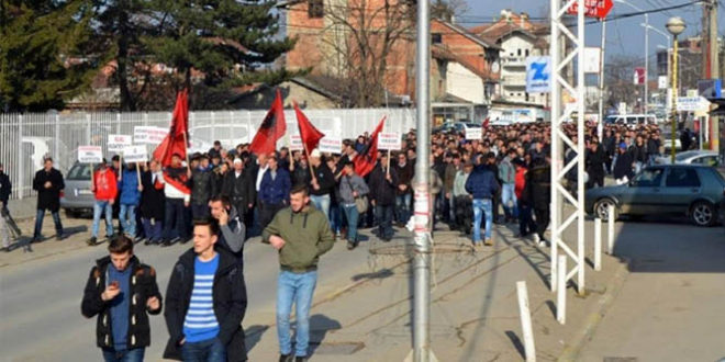 Historianët e Deçanit cilësimet e KMDLNJ-së lidhur me rastin e kryetares së Gjykatës Kushtetuese i konsiderojnë shpifje