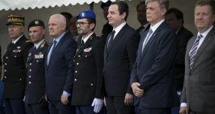 Kryeministri i Kosovës, Albin Kurti, sot ka marrë pjesë në ndarjen e mirënjohjeve për disa policë të EULEX-it