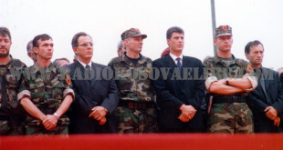 Hashim Thaçi thotë se nuk mund të humb kohë me deklaratat e “ish-ushtarëve”