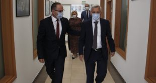 Ministri i Tregtisë dhe Industrisë, Vesel Krasniqi priti në takim ambasadorin e Shqipërisë në Kosovë, Qemal Minxhozi