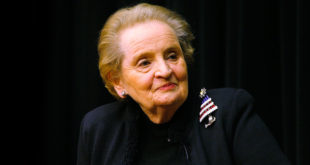 Madeline Albright: Do të regjistrohem myslimane, për t’u solidarizuar me besimtarët islamë në Amerikë