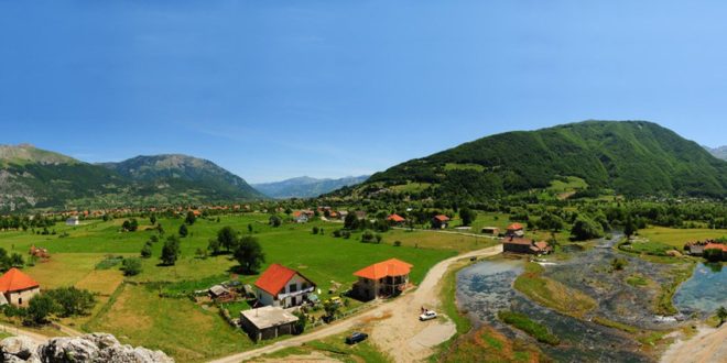 Nga diskriminimi dhe gjendja e rënë ekonomike shqiptarët po i braktisin trojet e tyre në Mal të Zi