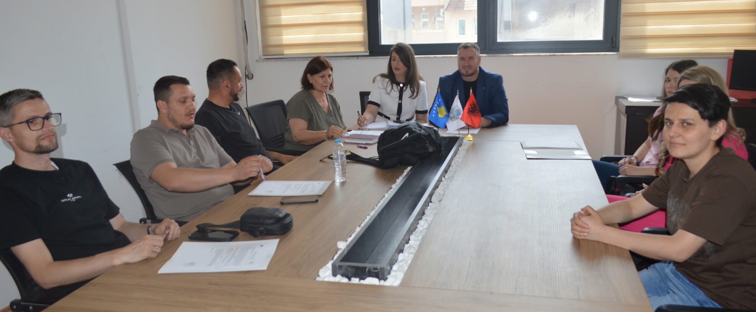 Komiteti për Politikë dhe Financa mbajti Mbledhjen e tretë urgjente për vitin 2026