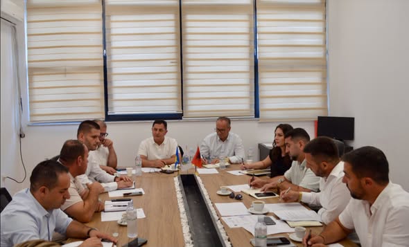 Komuna e Malishevës në mbështetje të aktiviteteve të platformës  Liria Ka Emër   sonte në ora 19 30 vendoset  Ora e Pritjes  