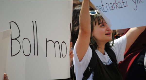 Sot në Prishtinë organizohet një marsh protestues në mbrojtje të grave